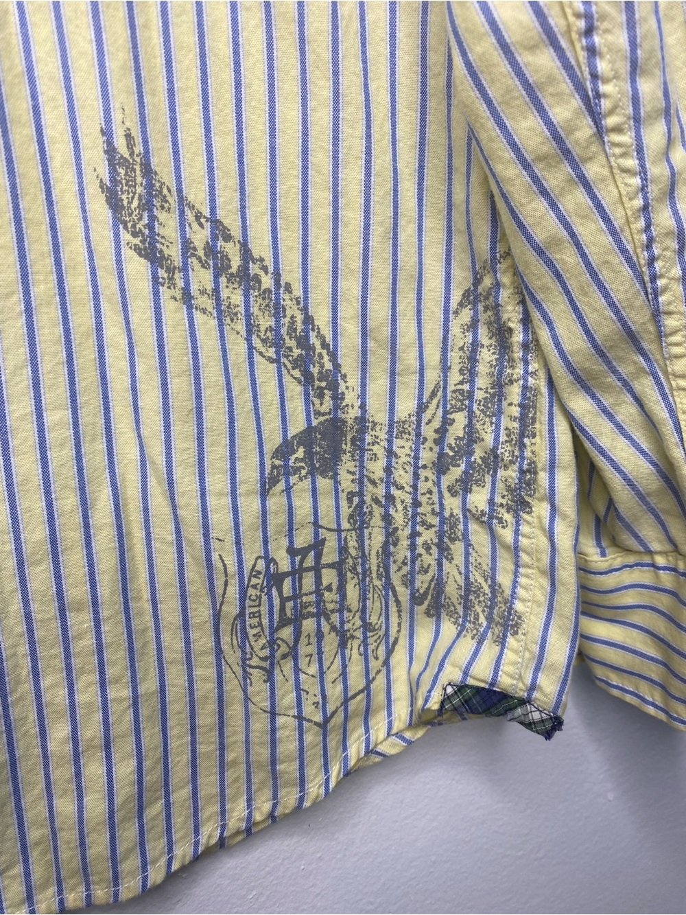 AE Eagle Oxford Striped button down Size L Vintage fit Butter yellow preppy - Picture 4 of 6
